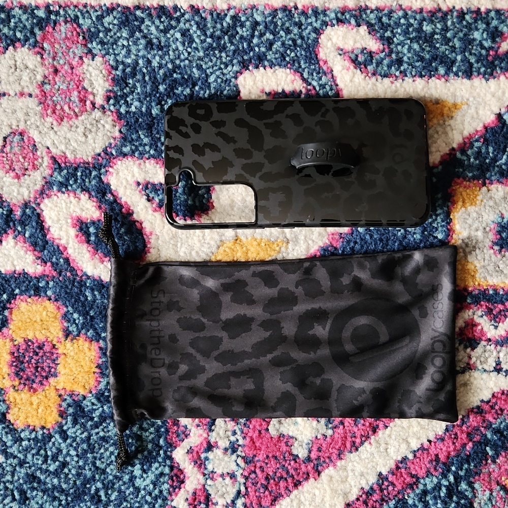 Galaxy S22 Loopy Case